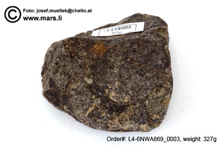 L4-6NWA869_0003a